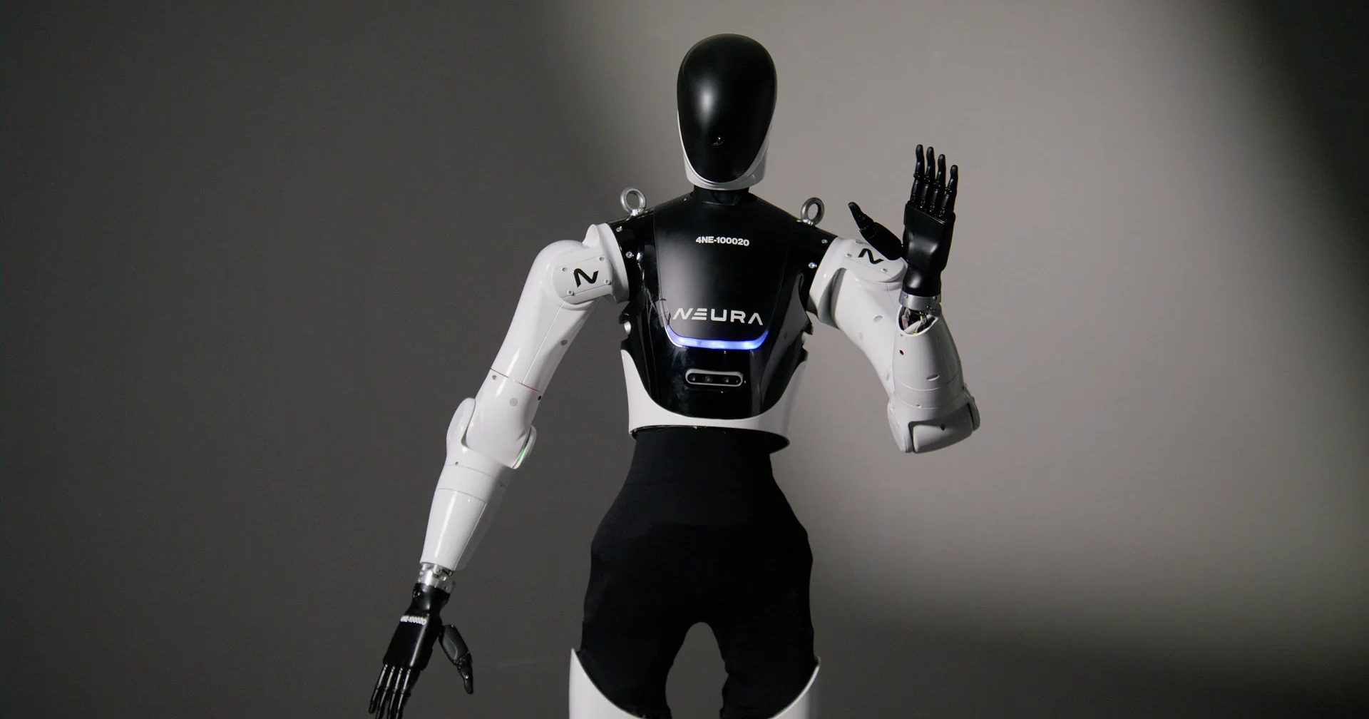 NEURA 4NE-1 humanoid robot